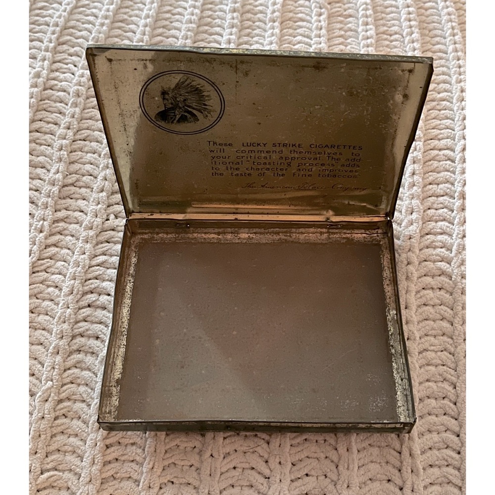 💚🌟♥️Authentic and Vintage “Lucky Strike” Cigarette Cigar Holder Tin Box💚🌟♥️ - Picture 6 of 10